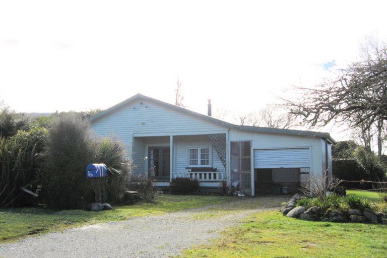 Photo of property in 4 Edwyn Street, Blackball, 7804