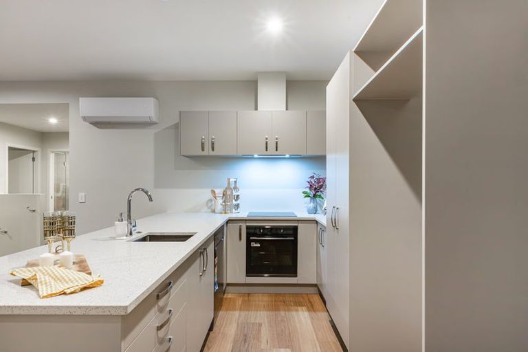 Photo of property in 4 Tradewinds Drive, Whitby, Porirua, 5024