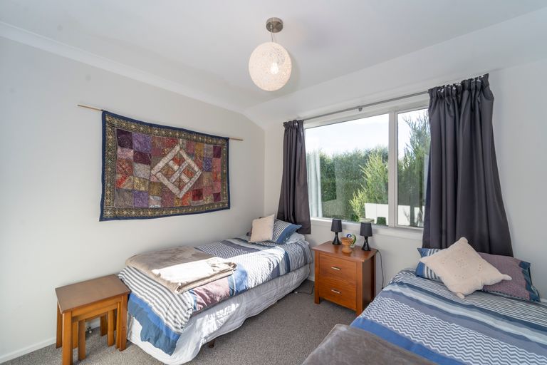 Photo of property in 25 Tuscan Lane, Martinborough, 5711