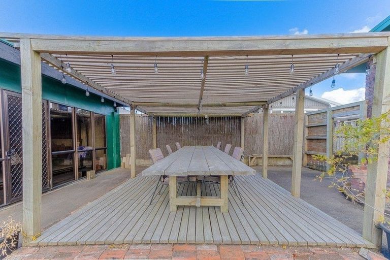 Photo of property in 64 Mosston Road, Castlecliff, Whanganui, 4501