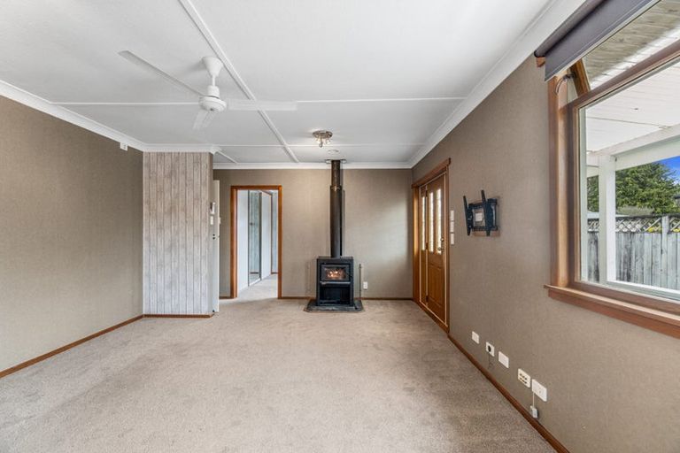 Photo of property in 307 Shakespeare Street, Leamington, Cambridge, 3432