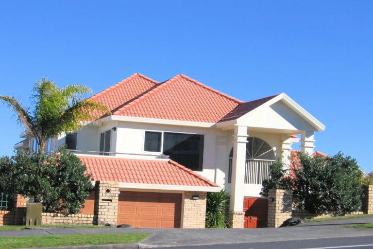 Photo of property in 85 Goodwood Drive, Goodwood Heights, Auckland, 2105