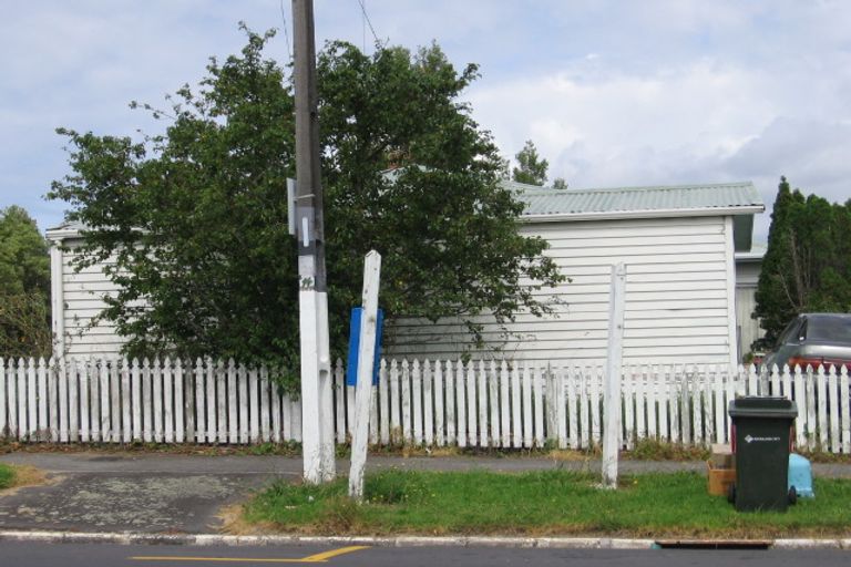 Photo of property in 249a Richardson Road, New Windsor, Auckland, 1041