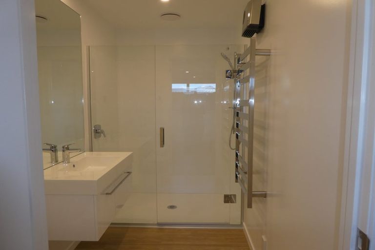 Photo of property in 12 Highlands Close, Queenstown, 9300