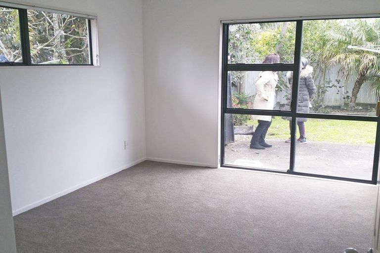Photo of property in 2/25 Walter Street, Hauraki, Auckland, 0622