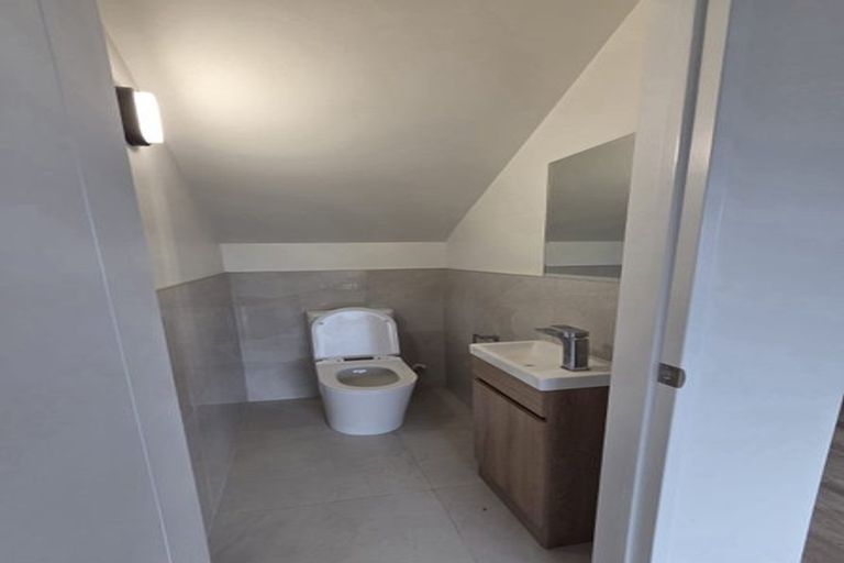 Photo of property in 1/14 Kelvin Road, Papakura, 2110
