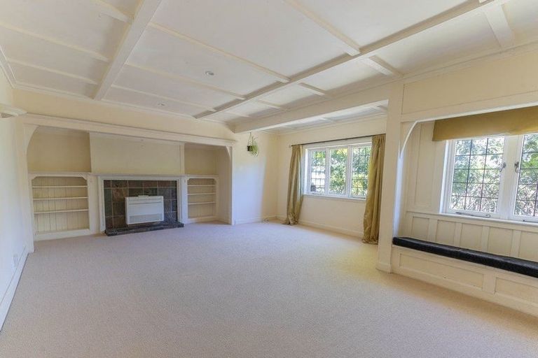 Photo of property in 16 Grey Street, College Estate, Whanganui, 4500