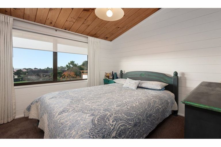 Photo of property in 3 Pamir Place, Welcome Bay, Tauranga, 3112