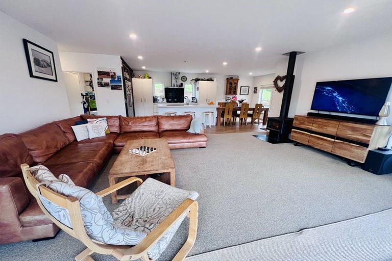 Photo of property in 33 Cory Road, Kaukapakapa, 0873