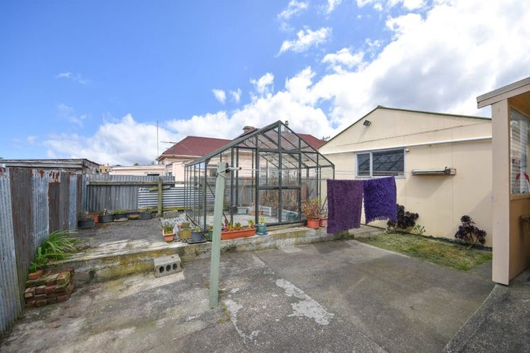 Photo of property in 22 Baker Street, Caversham, Dunedin, 9012
