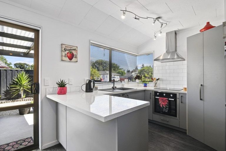 Photo of property in 16a Totara Park Avenue, Motueka, 7120