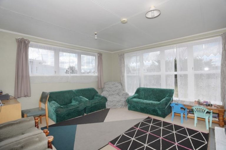 Photo of property in 18 Gordon Crescent, Marton, 4710