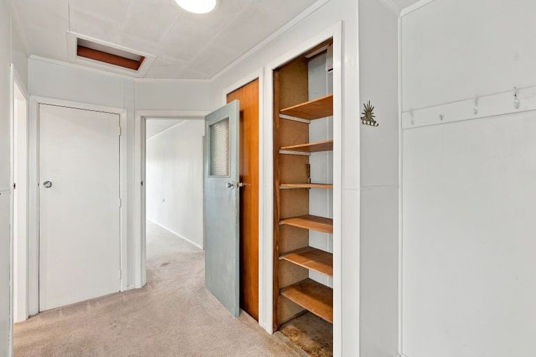 Photo of property in 19 Carey Street, Waitara, 4320
