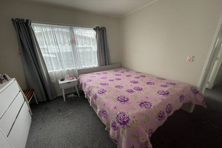 Photo of property in 1 Strand Crescent, Naenae, Lower Hutt, 5011