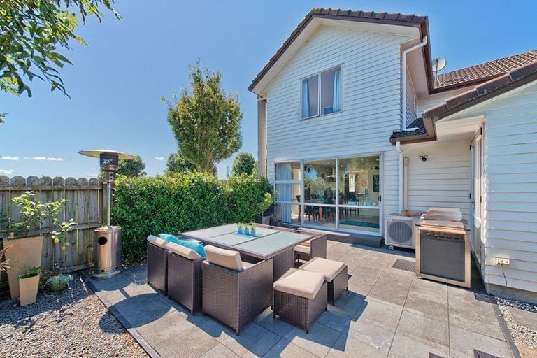 Photo of property in 28 Figaro Crescent, Takanini, 2112