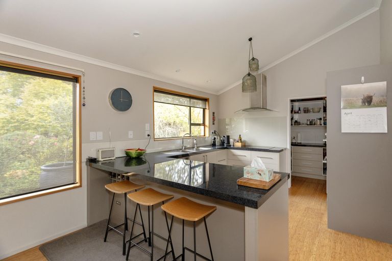 Photo of property in 94-98 Weston Road, Weston, Oamaru, 9401