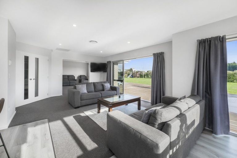 Photo of property in 25 Landsborough Drive, Darfield, 7571