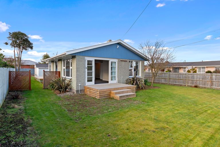 Photo of property in 1 Cavan Place, Mairehau, Christchurch, 8052