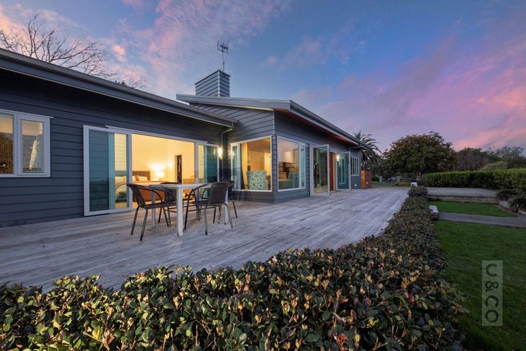 Photo of property in 175 Hanham Road, Kumeu, 0891