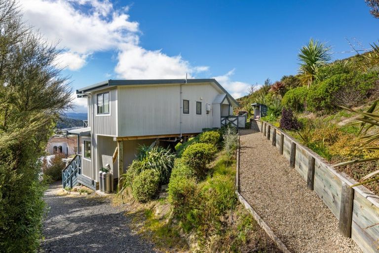 Photo of property in 45 Boons Valley Road, Waikawa, Picton, 7220