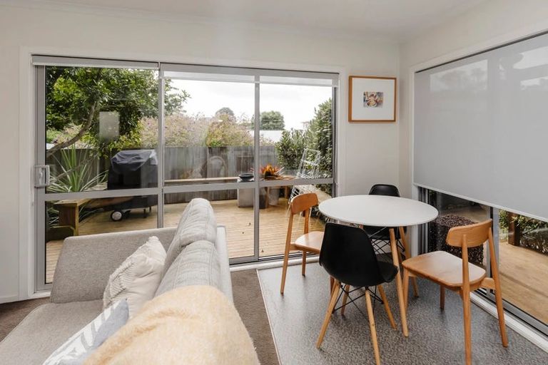 Photo of property in 88b Pioneer Road, Moturoa, New Plymouth, 4310