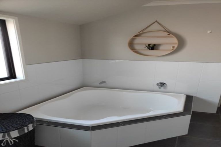 Photo of property in 64c Campbell Street, Frankton, Hamilton, 3204