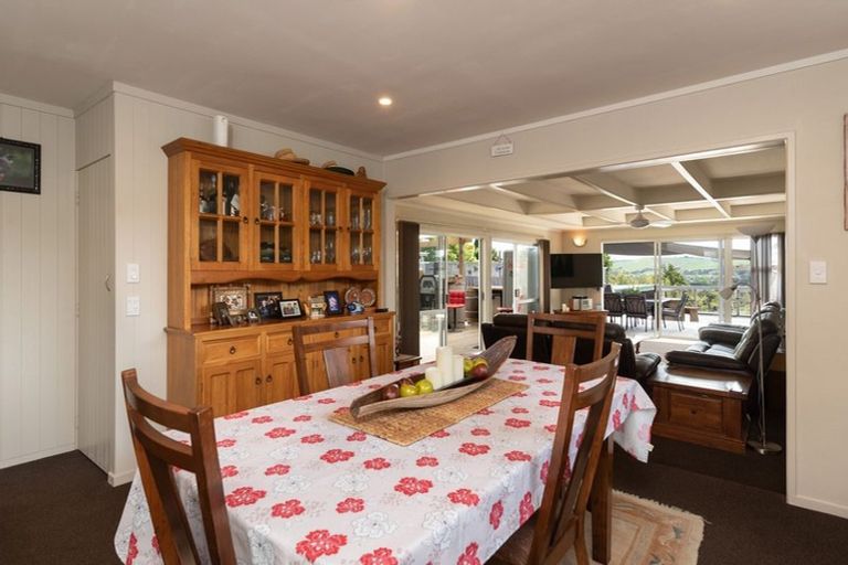 Photo of property in 10 Falls View Road, Haruru, 0204