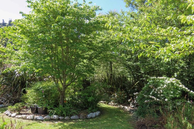 Photo of property in 37 Franklyn Street, Blacks Point, Reefton, 7830