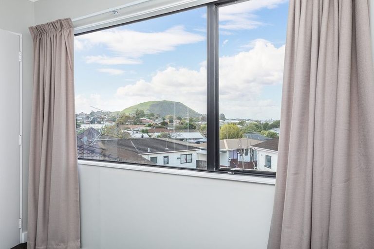 Photo of property in 4/1 Mountain Mews, Mount Wellington, Auckland, 1060