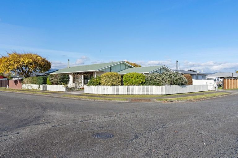 Photo of property in 8 Rimu Street, Levin, 5510
