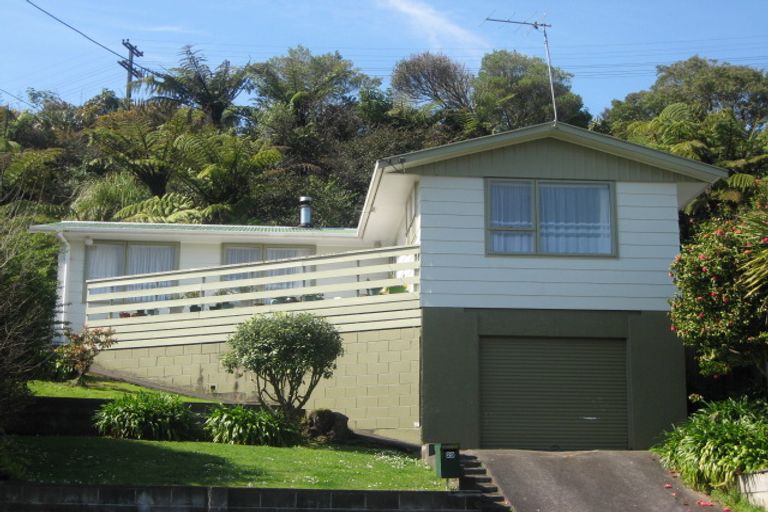 Photo of property in 29 Beaumont Crescent, Frankleigh Park, New Plymouth, 4310