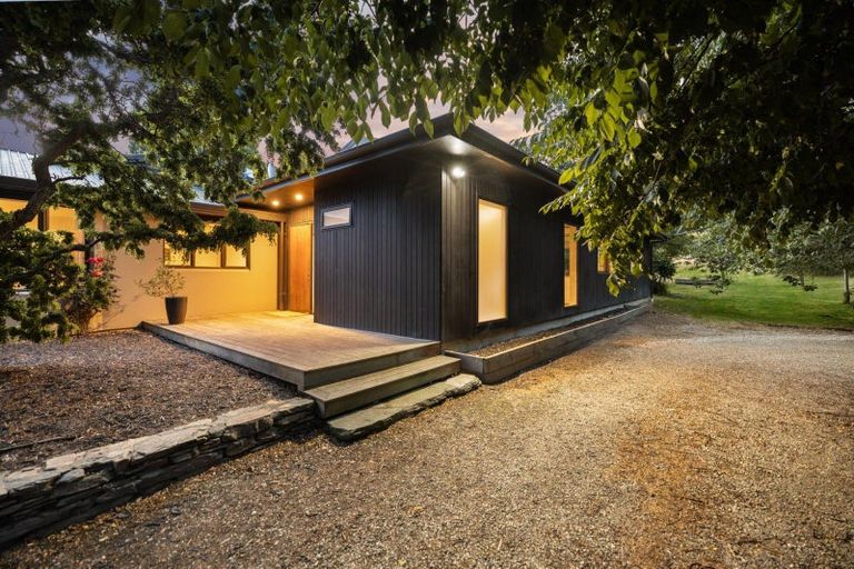 Photo of property in 150 Centennial Avenue, Arrowtown, Queenstown, 9371