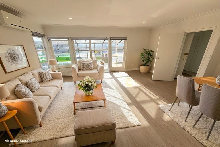 Photo of property in 1 Rembrandt Place, Opaheke, Papakura, 2113