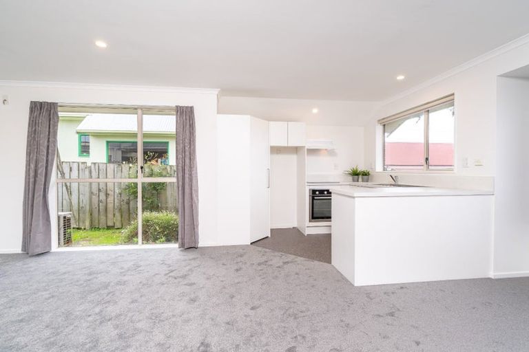 Photo of property in 35b Eastbourne Street, Caversham, Dunedin, 9012