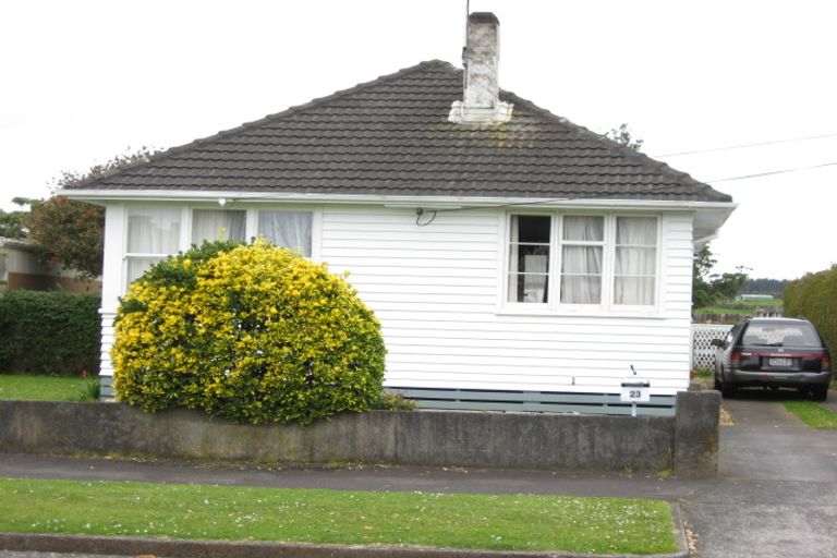 Photo of property in 23 Miro Street, Merrilands, New Plymouth, 4312