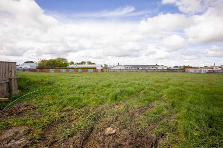 Photo of property in 17 Barton Street, Marton, 4710