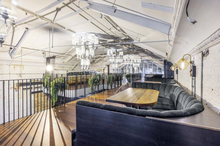 Photo of property in 44a Queen Street, Northcote Point, Auckland, 0627