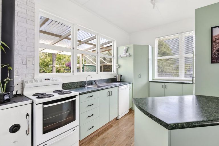 Photo of property in 35 Tipahi Street, Nelson South, Nelson, 7010