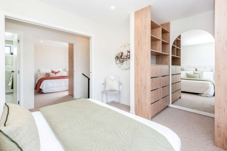 Photo of property in 5a Janet Street, Sunnyhills, Auckland, 2010