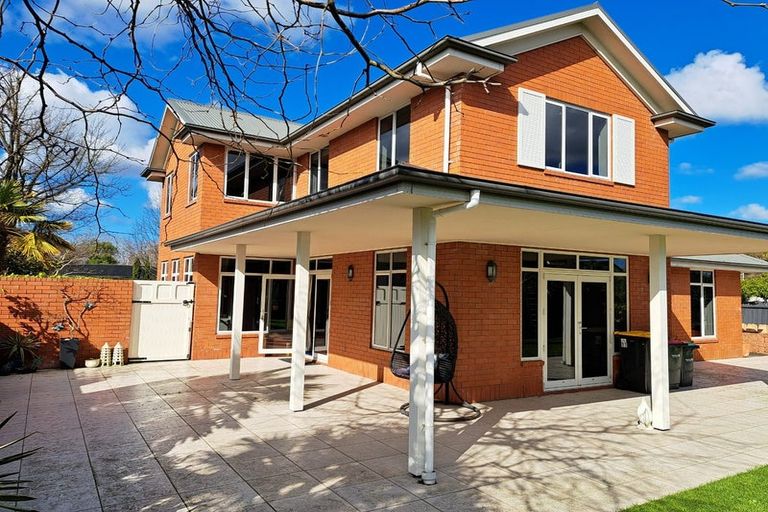 Photo of property in 11 Kereru Lane, Riccarton, Christchurch, 8011