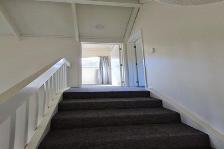 Photo of property in 1/73 Milton Road, Bluff Hill, Napier, 4110