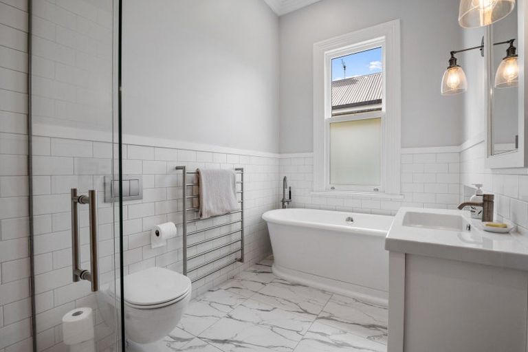 Photo of property in 58 Albert Road, Devonport, Auckland, 0624