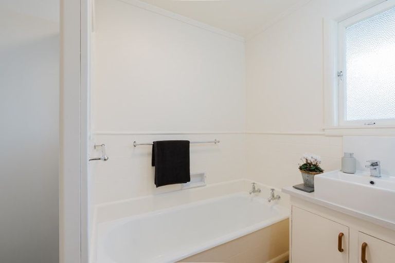 Photo of property in 29 Fifth Avenue, Enderley, Hamilton, 3214