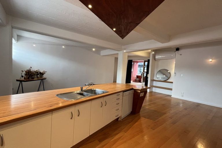 Photo of property in 6 City Apartments, 11h Ghuznee Street, Te Aro, Wellington, 6011
