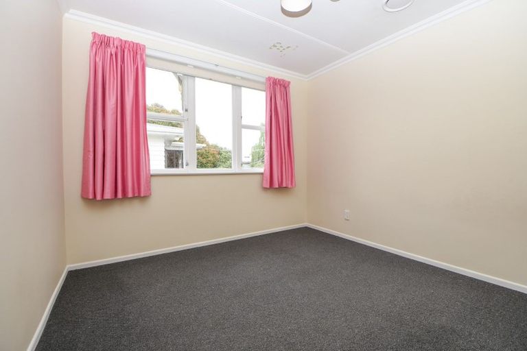 Photo of property in 18 Taverner Street, Carterton, 5713