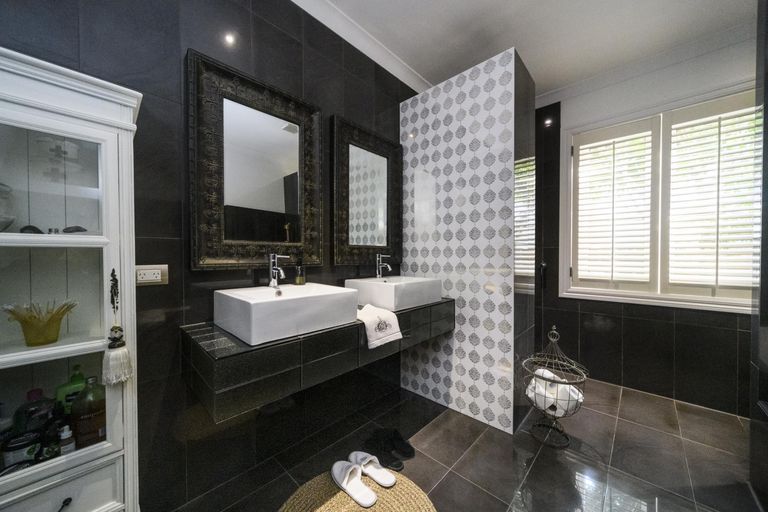 Photo of property in 6 Carlton Avenue, Palmerston North, 4414