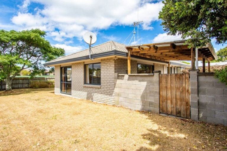 Photo of property in 1 Jasper Way, Papamoa Beach, Papamoa, 3118