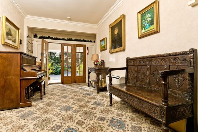 Photo of property in 135a Upper Harbour Drive, Greenhithe, Auckland, 0632