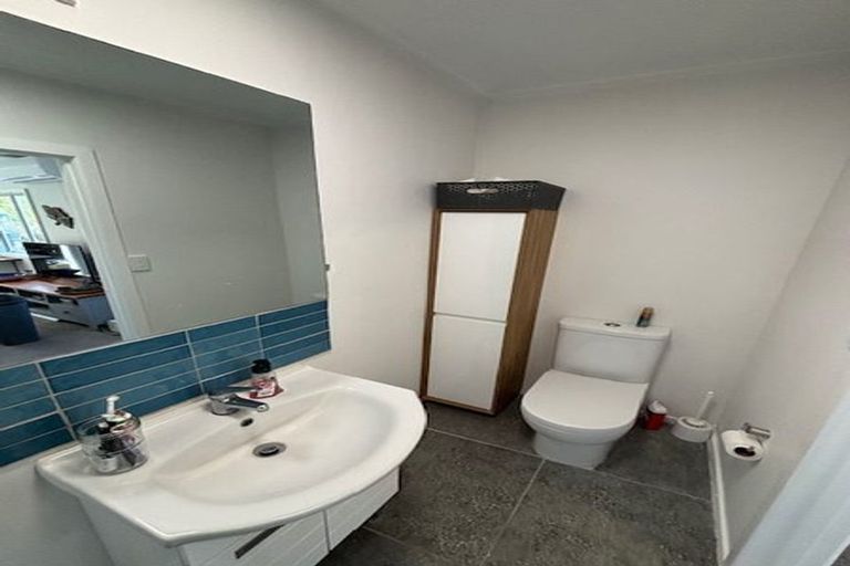 Photo of property in 310 Papamoa Beach Road, Papamoa Beach, Papamoa, 3118