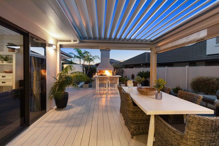 Photo of property in 43 Oceania Sands Way, Papamoa Beach, Papamoa, 3118